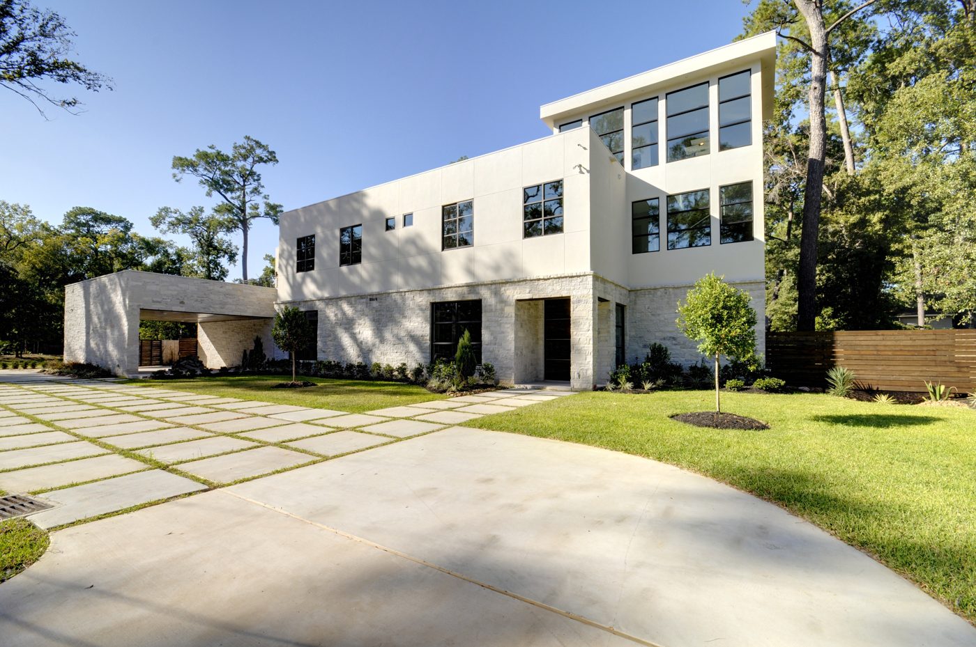 9110 Wickford Dr